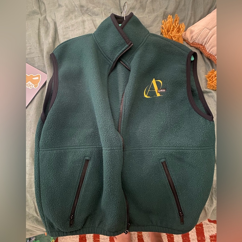 Vintage forest green Lotus fleece vest